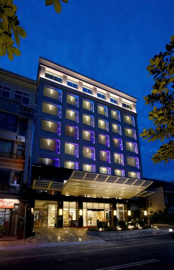Yuh Tong Hotel Hoteles en Chiayi