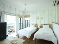 Sunshine Inn Resort Khaolak - Business