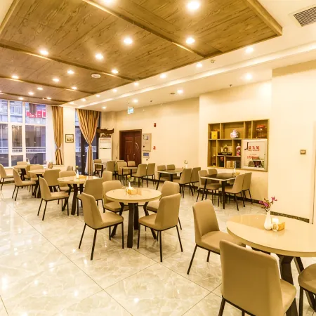 Xuefu Business Hotel (Yanji Yanbian University store)