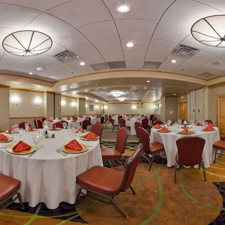 Holiday Inn CLARK - NEWARK AREA by IHG