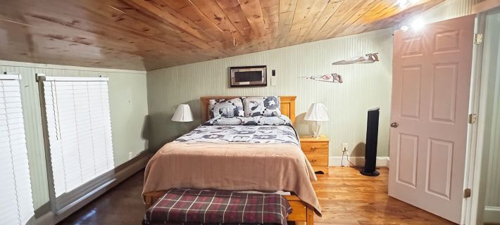 Charming 1-bedroom farm guesthouse in Lexington with WiFi and AC Hotels in Davidson County