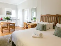 Murray Street 137 Guesthouse Hotels near Brooklyn