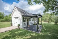 Heated Pool, Hot Tub, Game Room, EV charger, Sleeps 20 - 4-Star