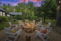 Authentic Cherokee Cabin Farm: Pickleball, Firepit, Swing, Creeks, Grills