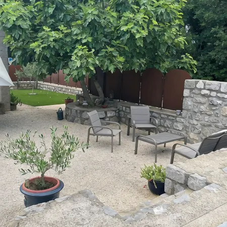 Atypical family home in the Ardèche. Sleeps 6 Calm and relaxation guaranteed.