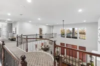 NEWHOUSE MANSION DALLAS TOP 10 Vacation Rental  POOL and SPA3 Acres Of Land - Kitchenette