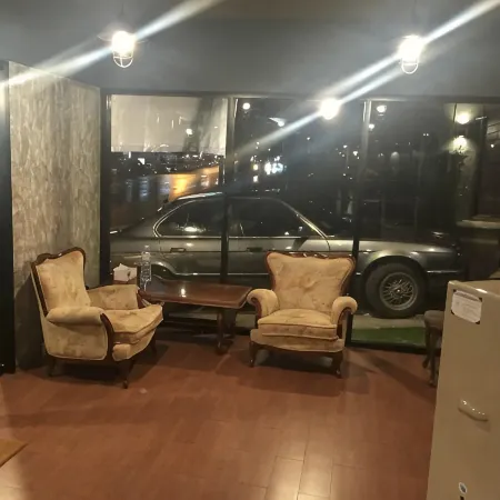One Beat Vintage & Bistro