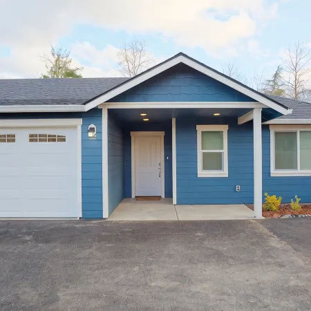 Extremely Clean & Very Nice (UNIT A)
