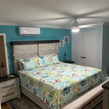 Charming 2-bedroom house in Dauphin Island with Boat/RV Parking
