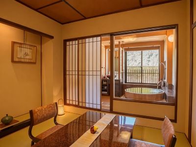 Yamamizuki Urara Tsutaya