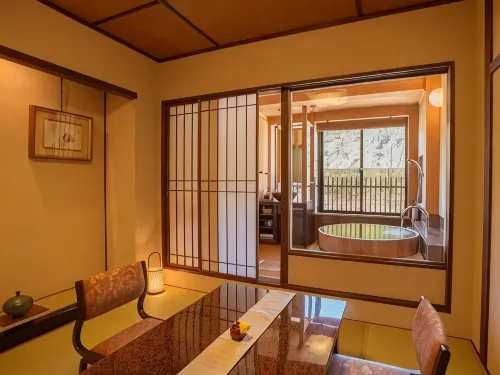 Yamamizuki Urara Tsutaya - parkir