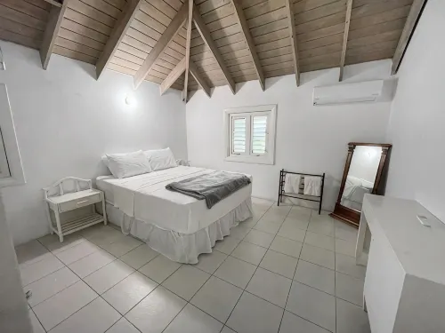 Charleston Beach House, Barbados. Ocean View, Private Access To Beach - Wifi