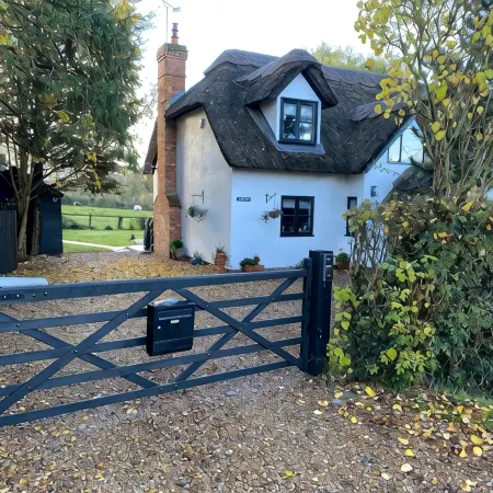 Windsor / Ascot / Bracknell Beautiful Barn