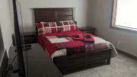 Cave Falls Family Hideaway - Sleeps 12  -Hot Tub  -Newer -Yellowstone and Tetons