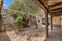 The Adobe Bcs - 1.0 Mile to Campus - Sleeps 15 - Homestays