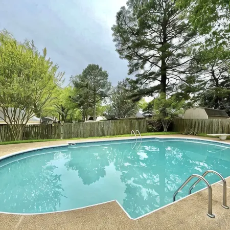 Private Pool–Renovated Home for Groups/Getaways