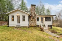 Endearing Lakeside Private Retreat - Wifi