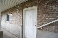 The Cozy Farmhouse Condo