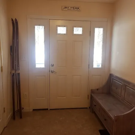 Jay River Front Three Bedroom. 2 miles to Jay Peak Hotels in Jay