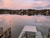 BEAUTIFUL LAKE HAMILTON COTTAGE - GREAT LOCATION, GREAT VIEWS - ADORABLE  3BD/3B - Wifi