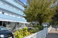 Hotel Paris - Airport Shuttle