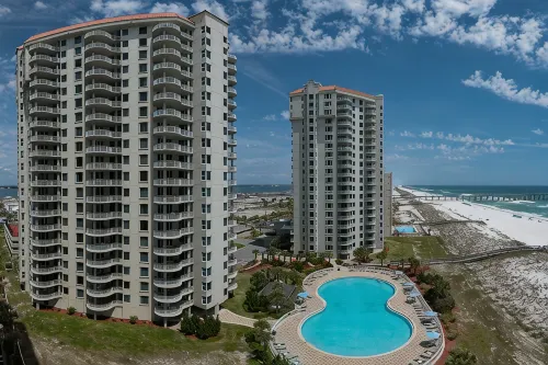 PENTHOUSE - TOP FLOOR - BEACHFRONT & CHAIRS - POOL - BALCONY - GYM-NEW ELEVATORS - ジャグジー