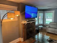 New 5 Bed 2 Bath near Syracuse University and Downtown with Plenty of Parking - บังกะโล