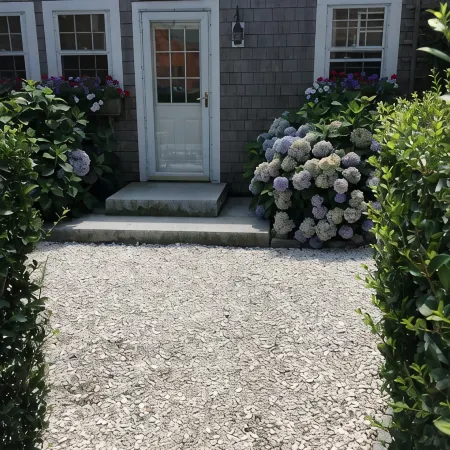 Charming Cottage, Close to Lower Main Street.