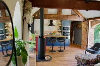 Charming Shropshire Cottage w/ Private Hot Tub, Ice Bath & BBQ - Kuntosalit
