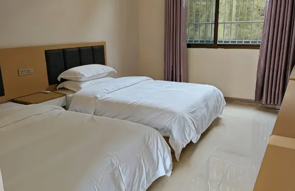 瀘水傈家小院