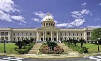 Golden House Hotel & Convention Center