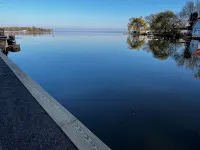 Waterfront Lake House, Kayaks and Large Yard - บังกะโล