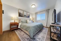 Family Friendly Townhome w/ Hot-Tub - 4성급