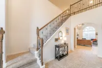 Brand New Pool & Spa! 4-Bdr Home in the Woodlands TX, Sleeps 10 - Private Pools