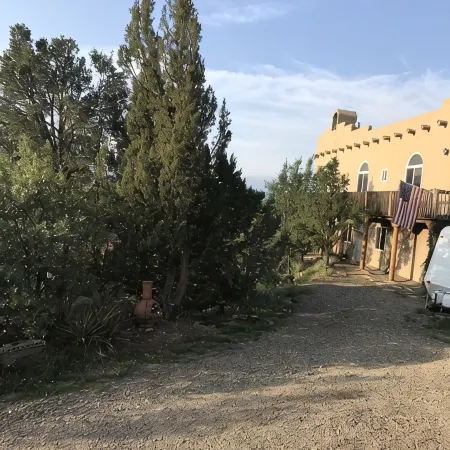 Cozy southwest foothill setting. Close to downtown and activities