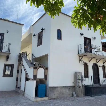 Studio Yuca - at Loreto 80 downtown