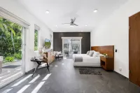 #1 Booked Largest Estate Villa in Tulum Region, Indoor Pool, Gym, Walk to Beach - فلل