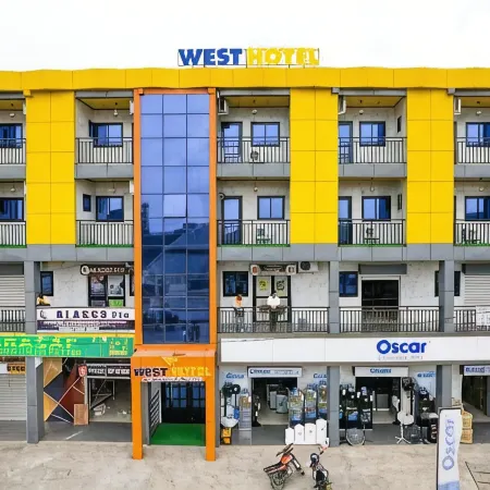 WEST HOTEL DOUALA Отели в г. Вури