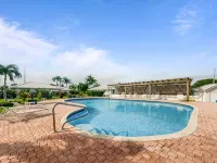 Ocean View Villa - Heated Pool - Steps to Beach - Ocean Villas 916 - Pools