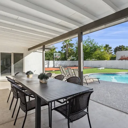 6BR Scottsdale Oasis w/ Pool, Bball & Casita!