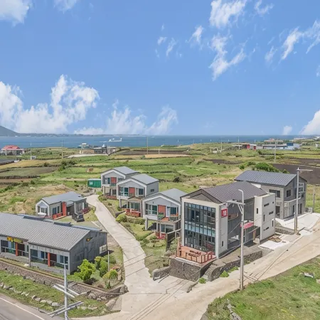 Jeju Udo Morning Pension Отели рядом с достопримечательностью «Парк у маяка в Удо»