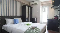 Studio near Baywalk Mall at Apartment Green Bay Pluit By Travelio - Alojamientos