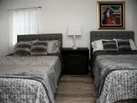 Charming 3-bedroom house in the beautiful Miami Springs - Kitchens
