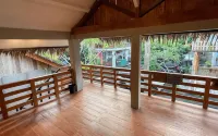 巴圖卡拉斯科韋小屋旅館
