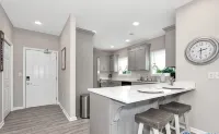 3B Luxury New 2BR apartment in delightful Huntsville close to mall, aquatic ctr - Homestays