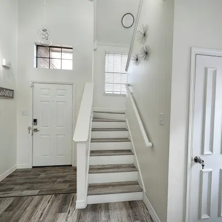 Safe, Central, Cozy Home with Private Parking, KING Bed, near DFW Airport & more