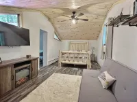 Cozy Cabin with Fireplace, Firepit, Close to Lake