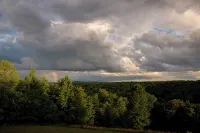 Charming 3-bedroom cabin with a view, AC/wifi located near Mountain View