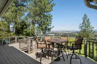 Luxury Panoramic View Home