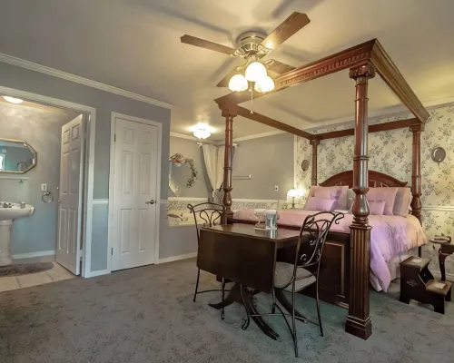 The Dickey House, Queen Anne Suite Hotels in Webster County